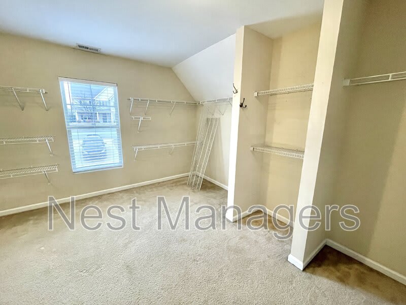 311 Highgrove Dr – photo 4