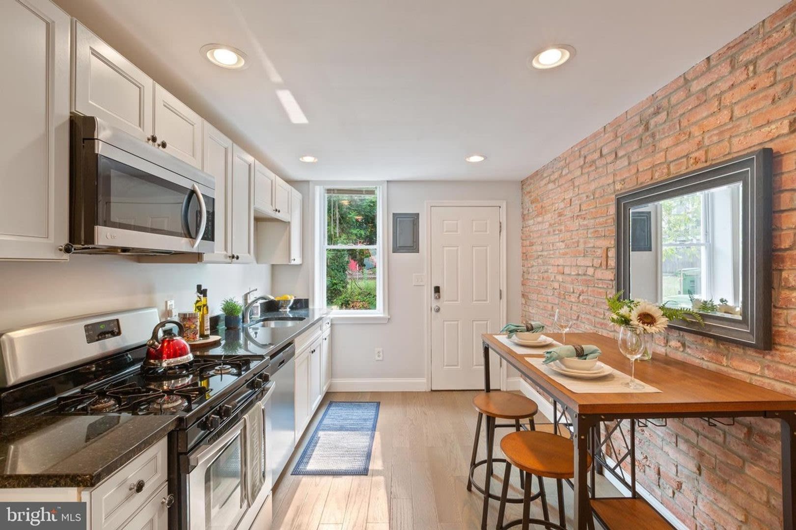 Amazing location close to all that Station North/Greenmount West and have to offer! – photo 2