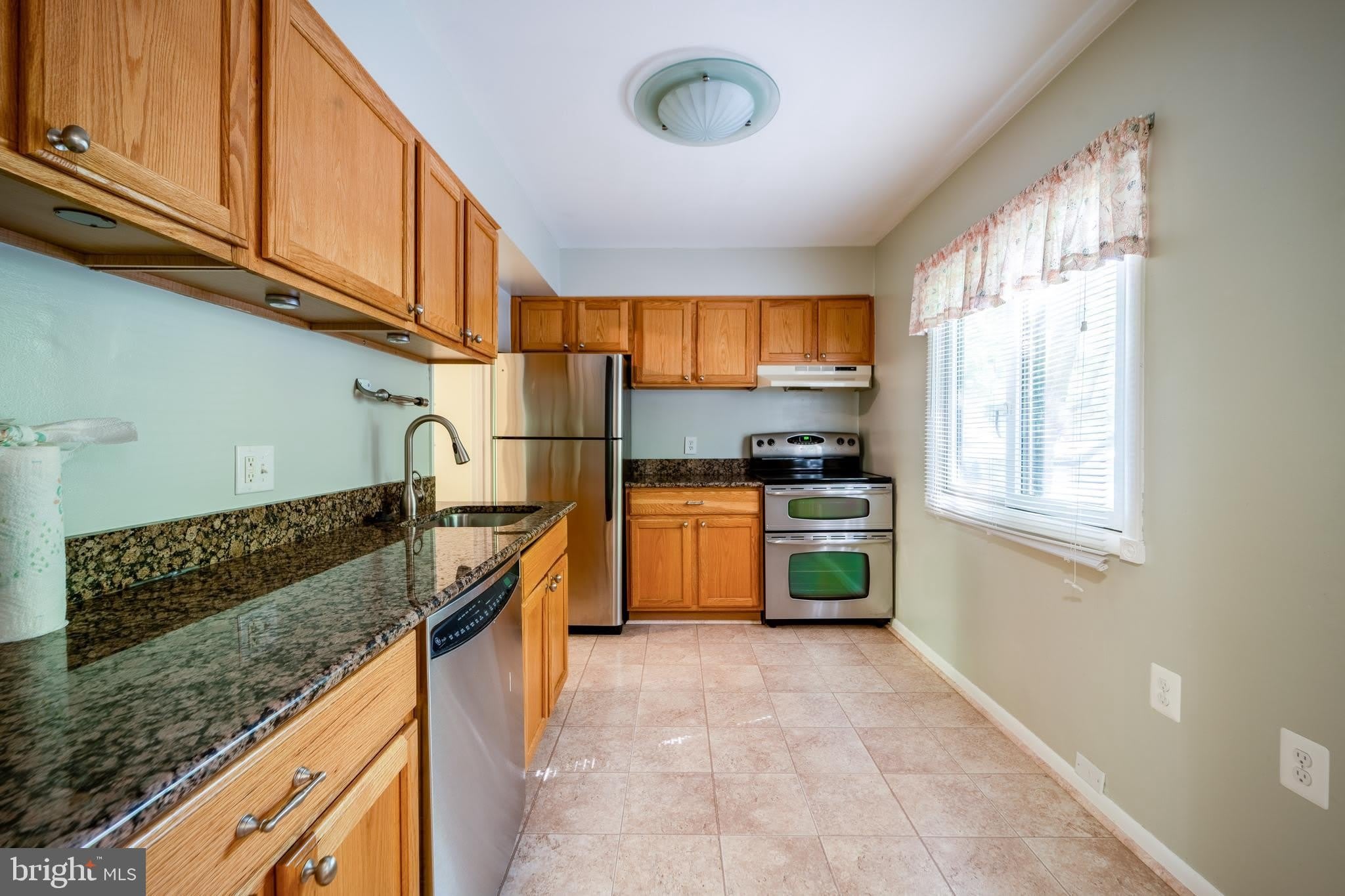 2455 PYRENEES Court – photo 5