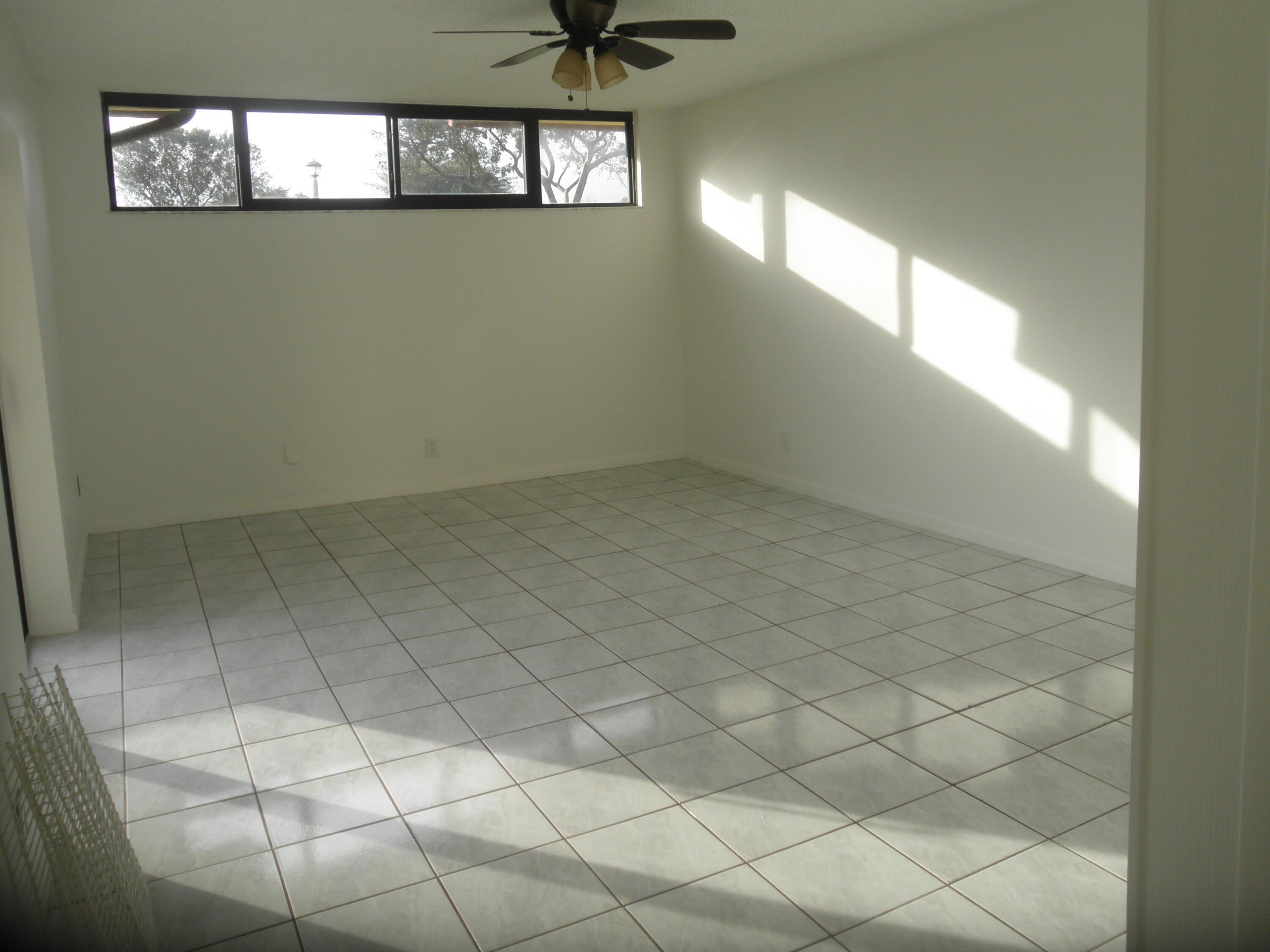 3896 Victoria Drive – photo 2