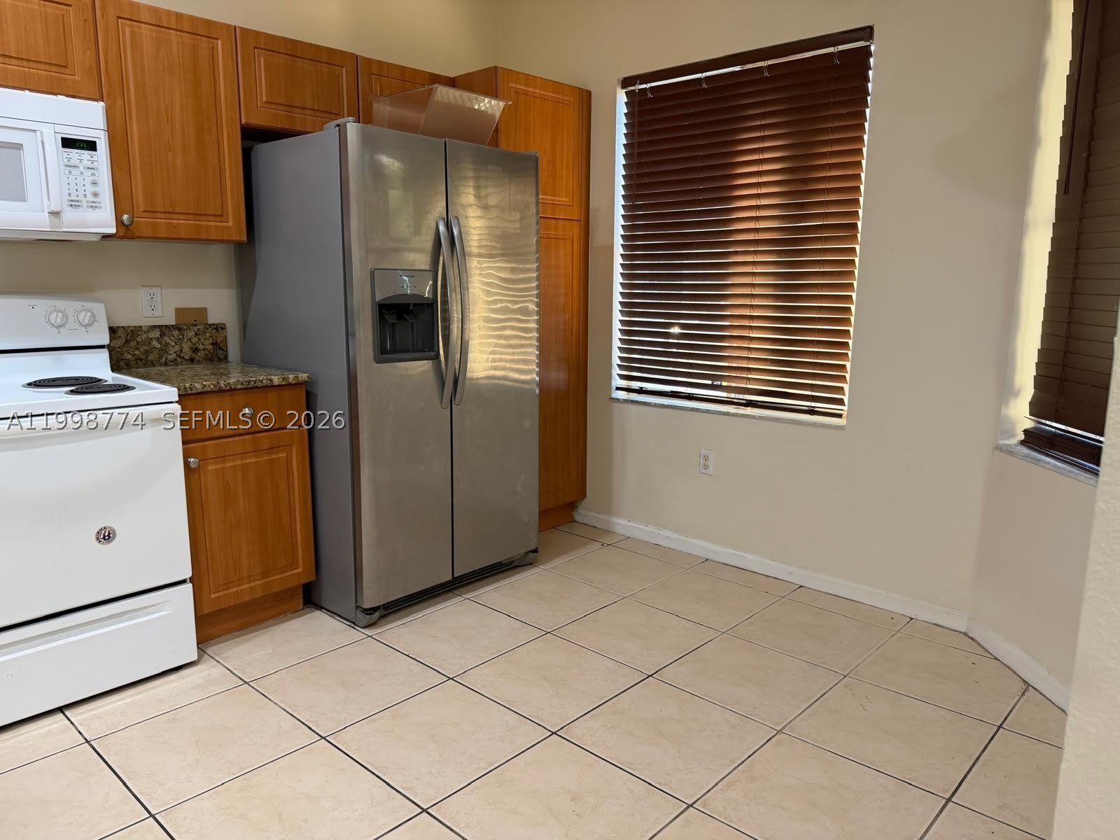 8246 SW 27th St – photo 5