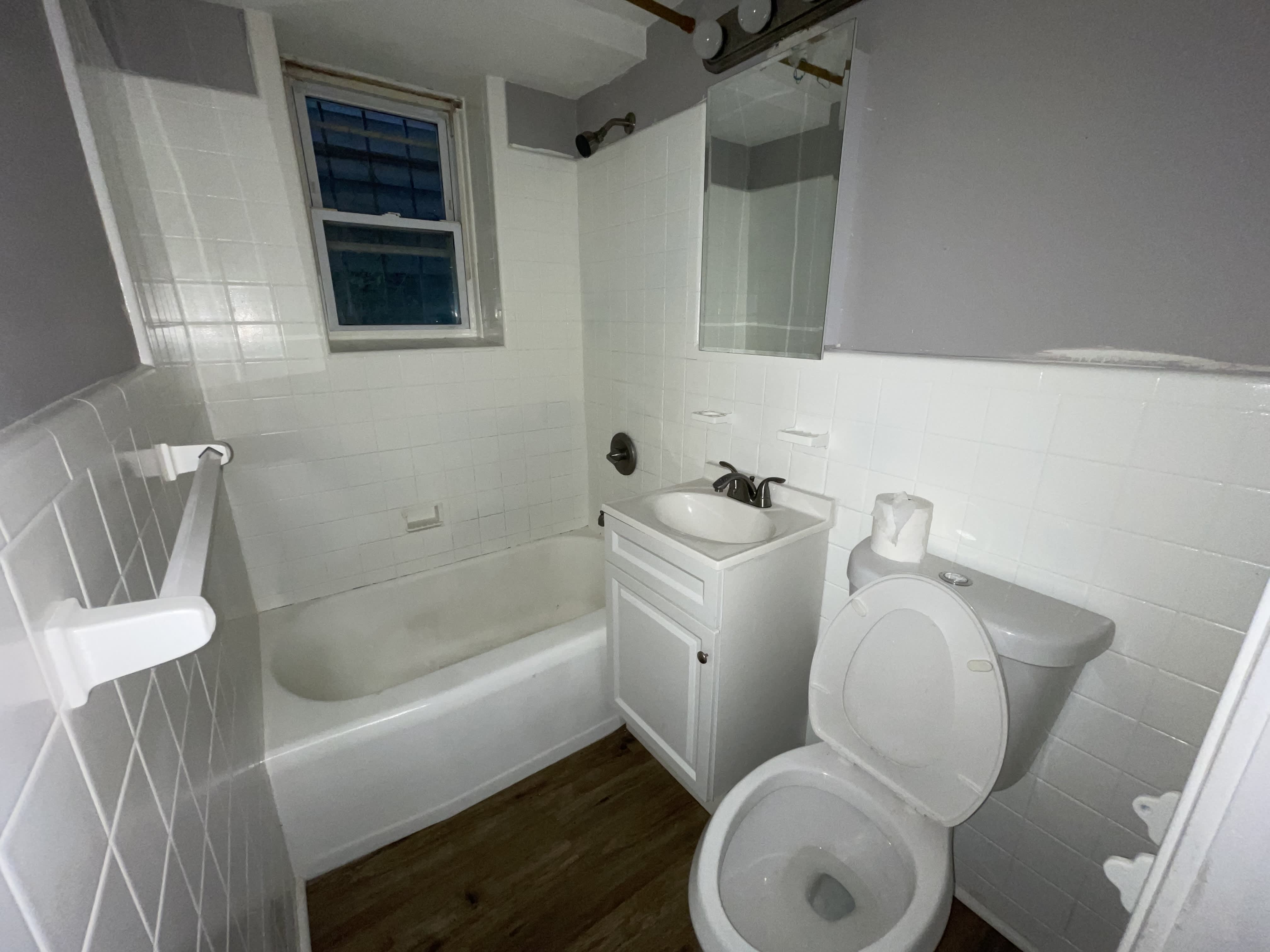 491 Clinton Ave – photo 3