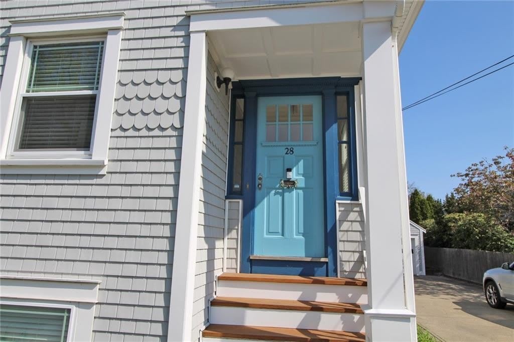 28 W Narragansett Avenue – photo 3