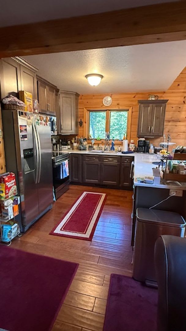 Charming Tahoe Donner Log Cabin with Hot Tub – photo 5