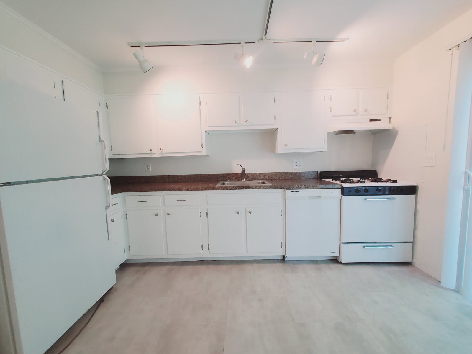 15 Elmwood Street – photo 1
