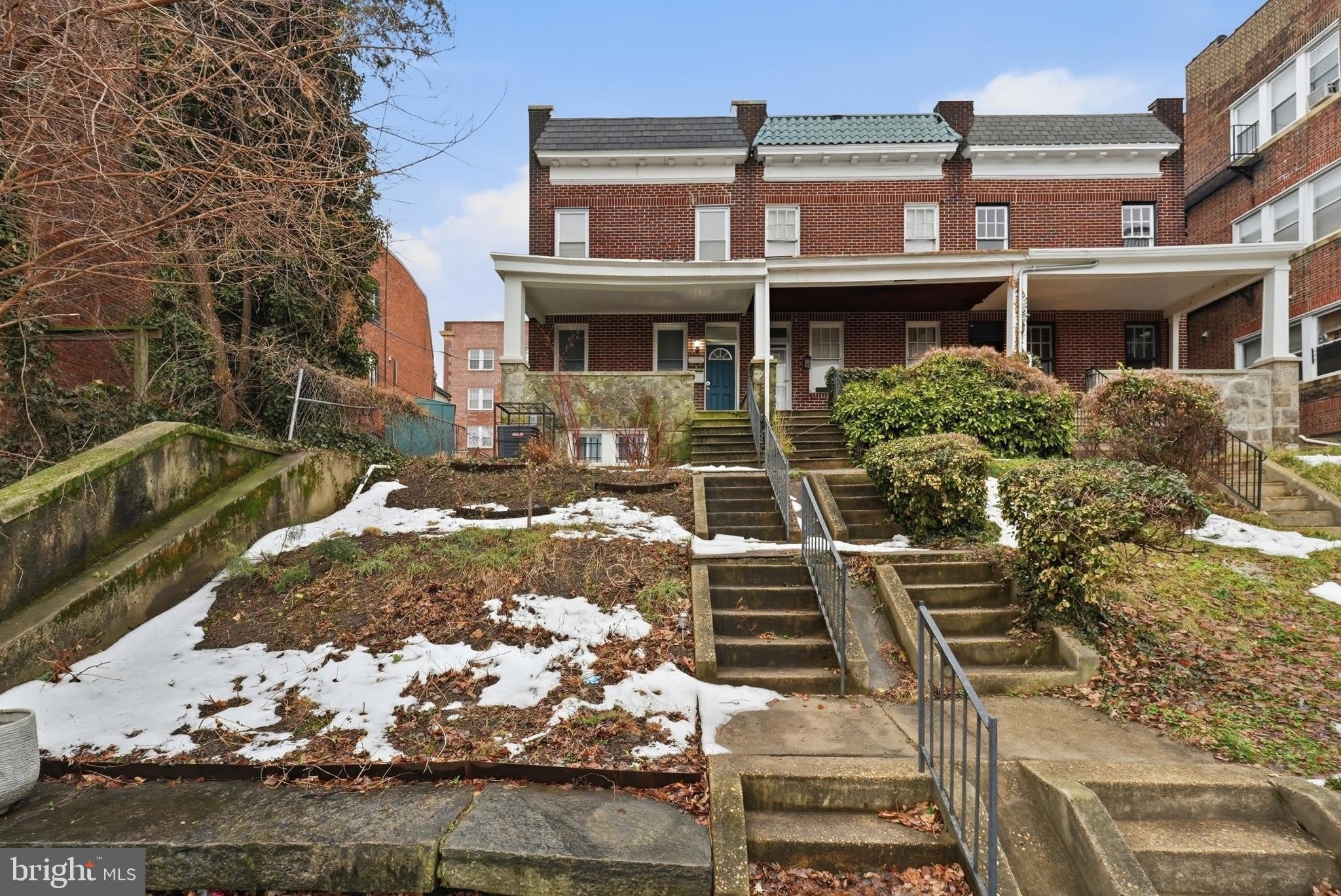 2302 MOUNT ROYAL TERRACE – photo 1