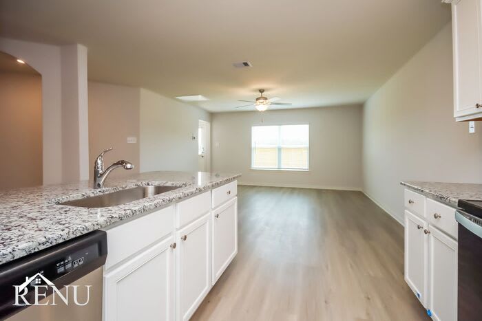 25310 Shadowdale Drive – photo 2
