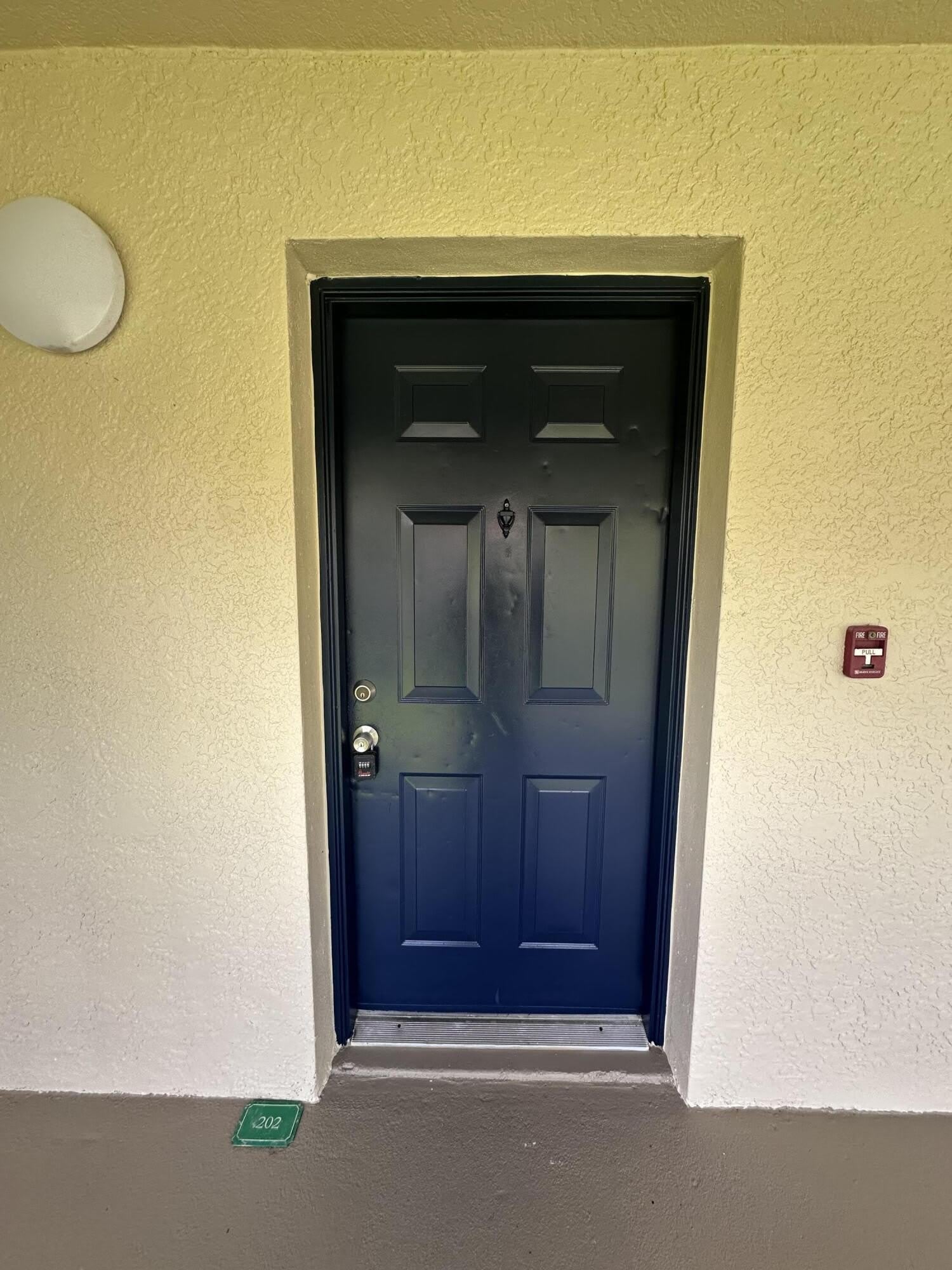 141 SW Palm Drive – photo 3