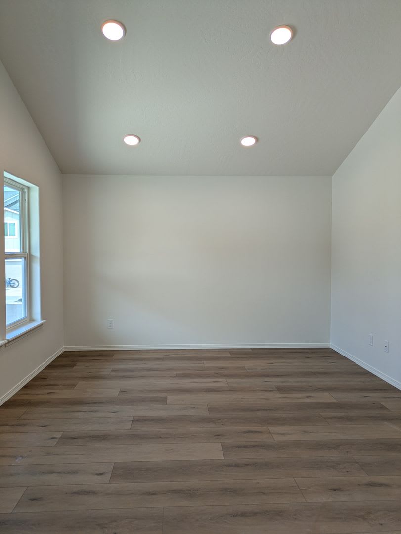 New Single Level Home in New SunRidge Community – photo 2