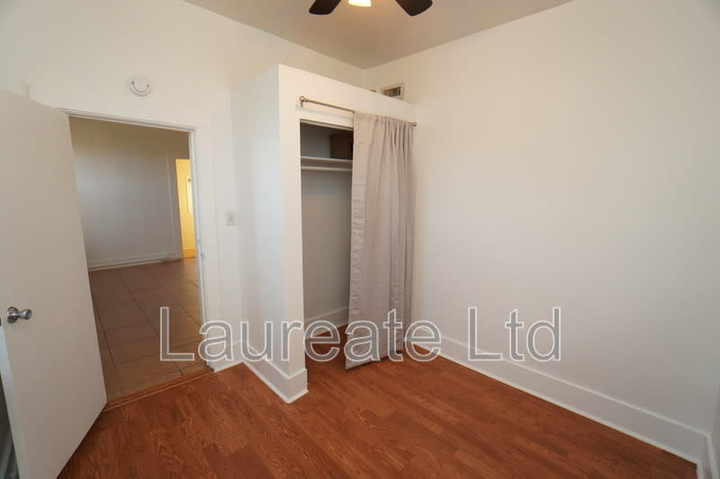 2417 E 47th Ave – photo 5
