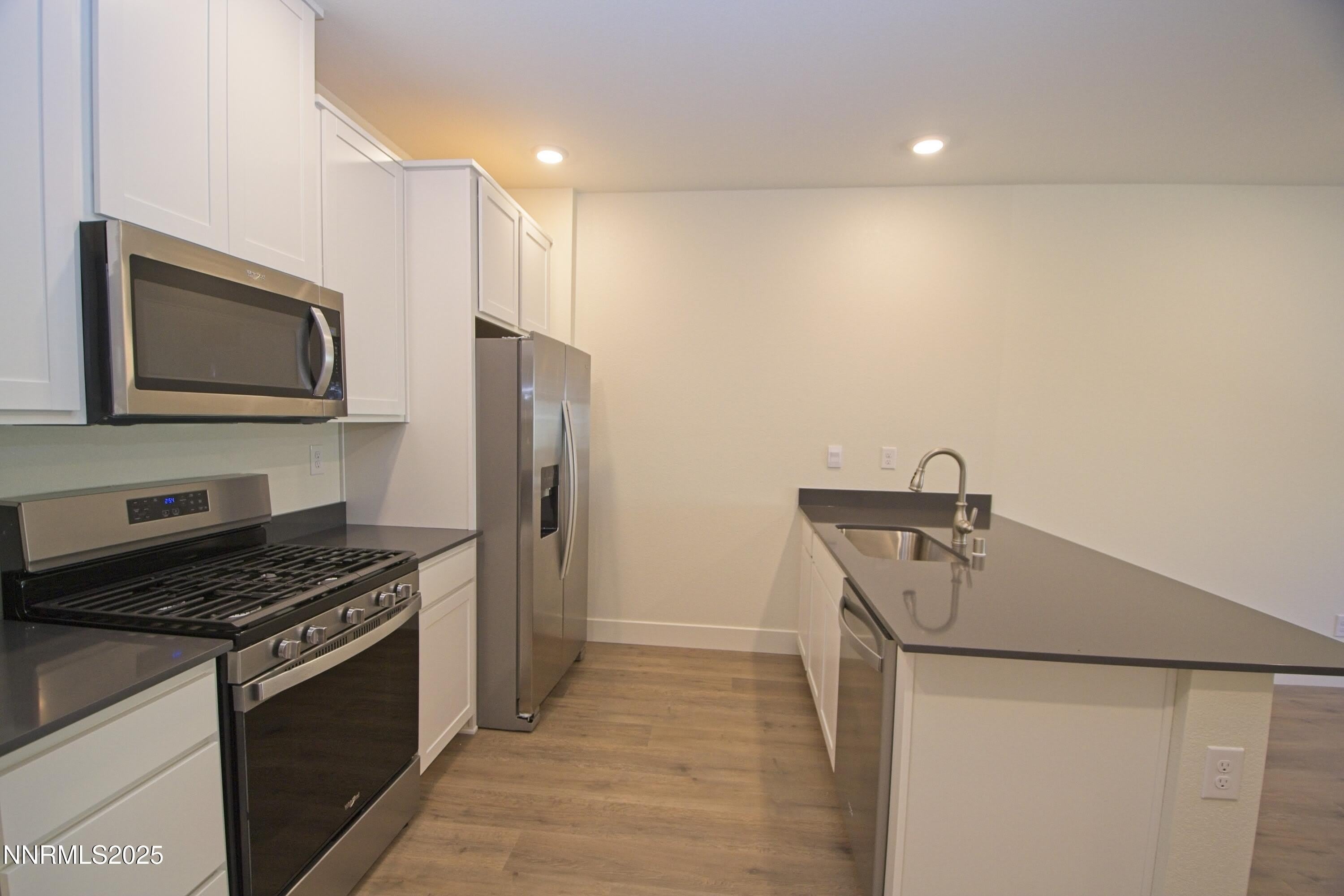 1636 Prancer Street – photo 5