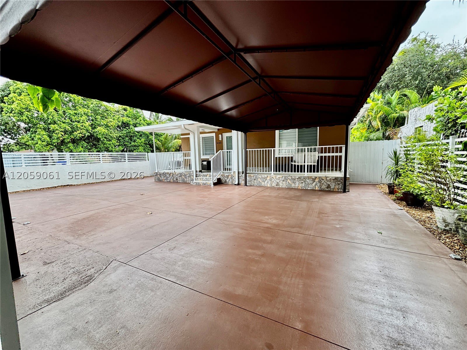 1043 NW 33rd St – photo 5