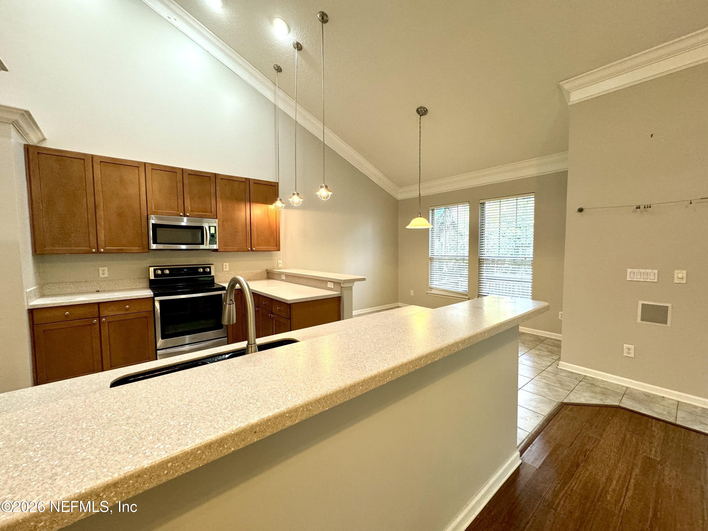 900 PARADISE Lane – photo 2