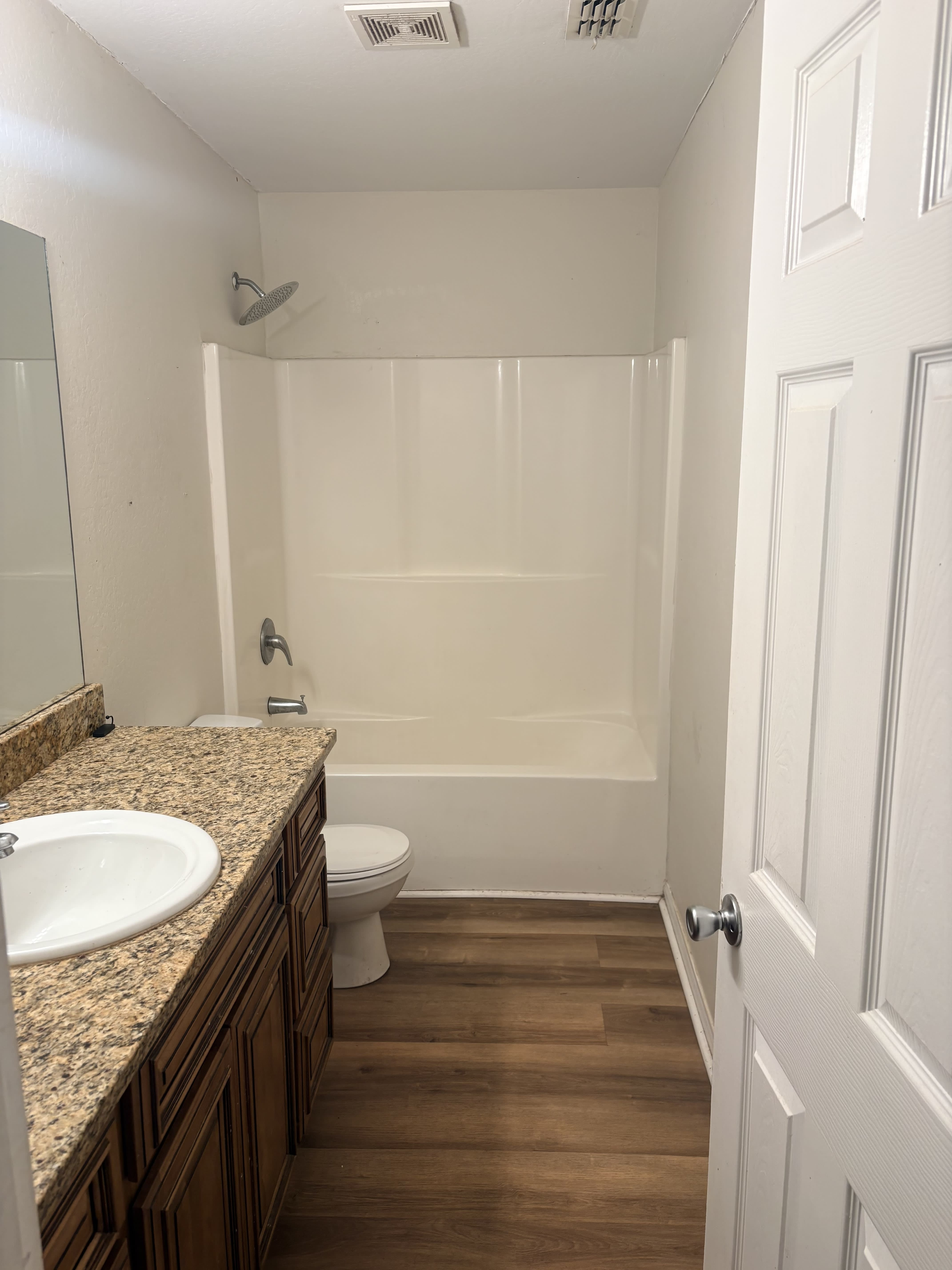 6020 E Jackson St – photo 4