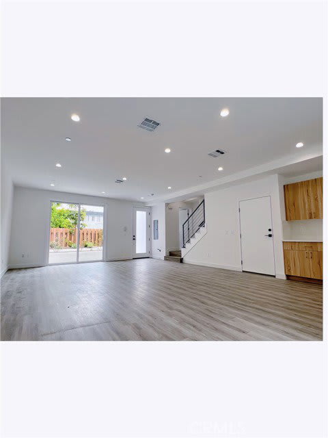 95 Harkness Avenue – photo 3