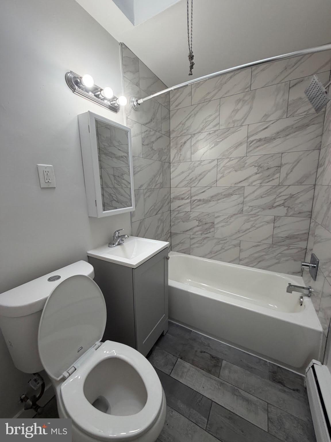6020 N WARNOCK Street – photo 4