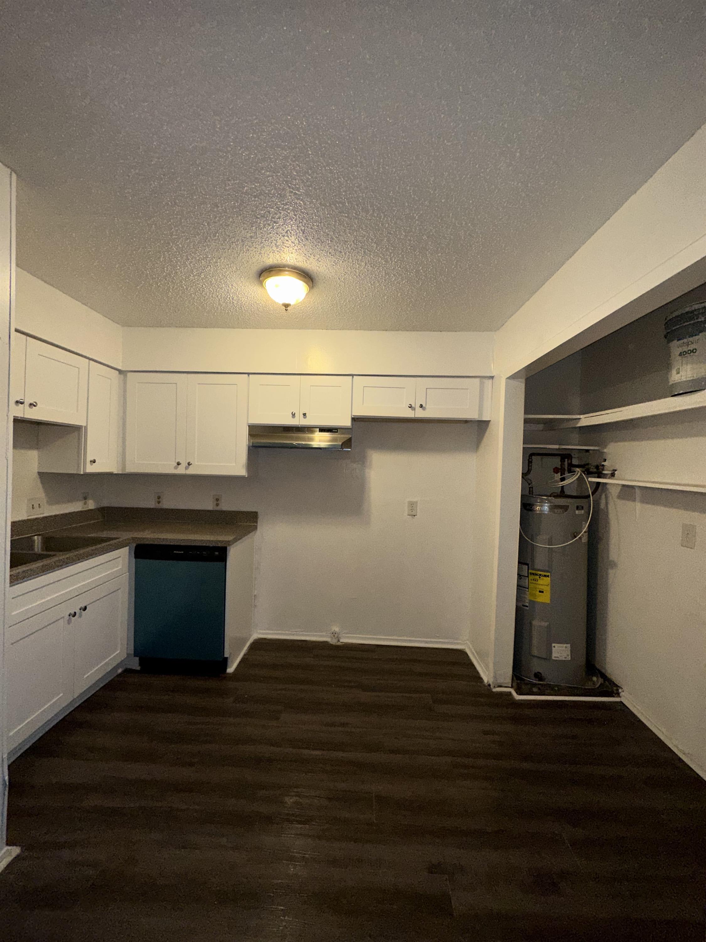 1057 Harold Drive – photo 5