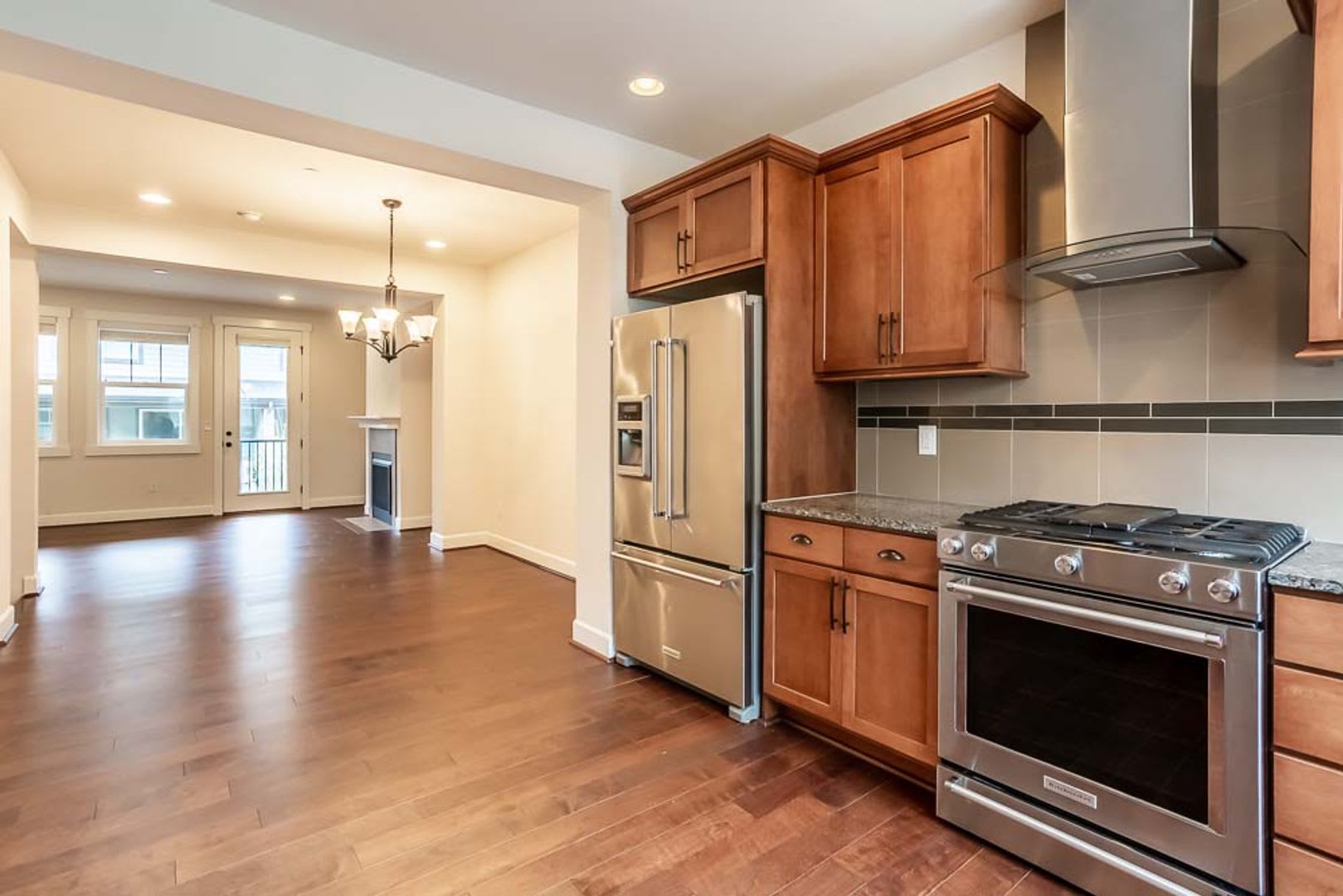 Welcome to the Brownstones at Issaquah Highlands Available August 1st – photo 4