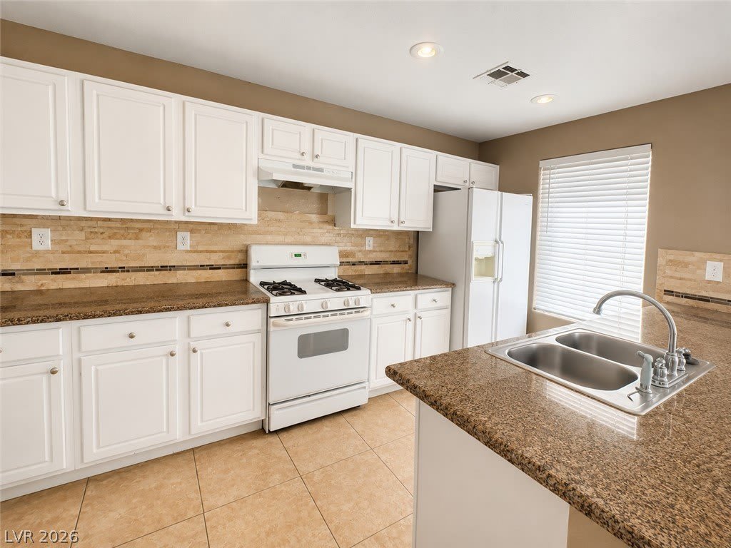 5925 Hudson Woods Court – photo 3