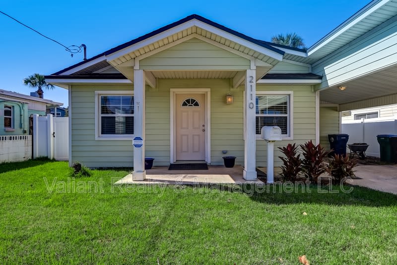 2110 3rd Street – photo 2