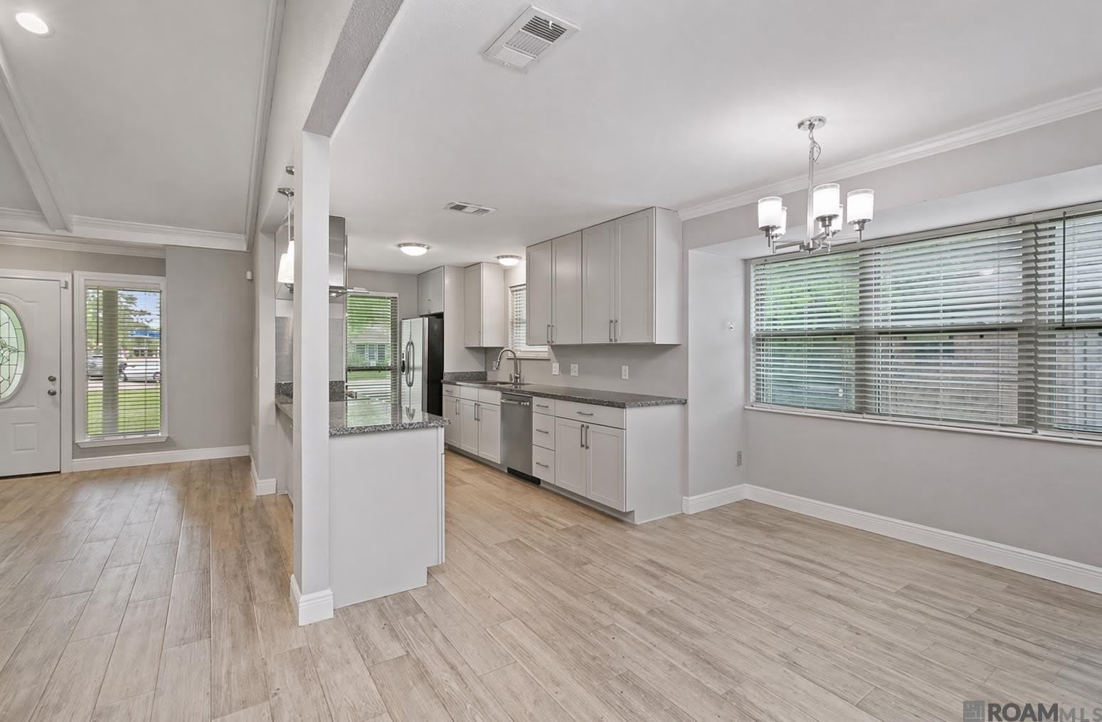 15616 Council Ave – photo 3