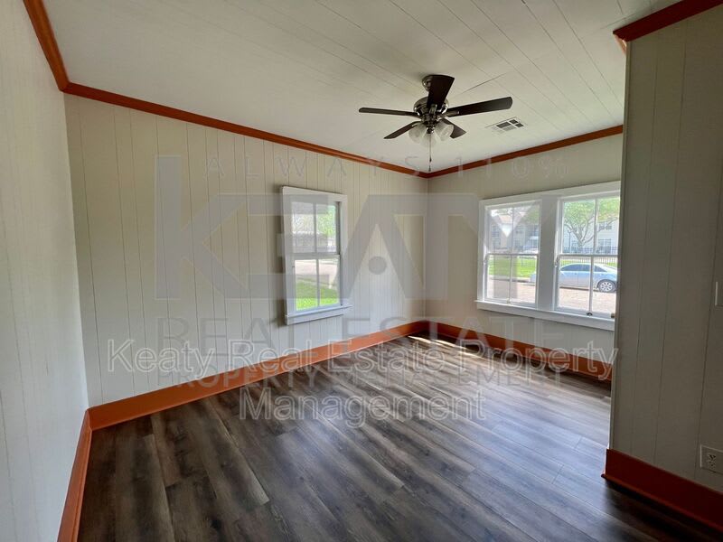 510 Lamar Street – photo 4