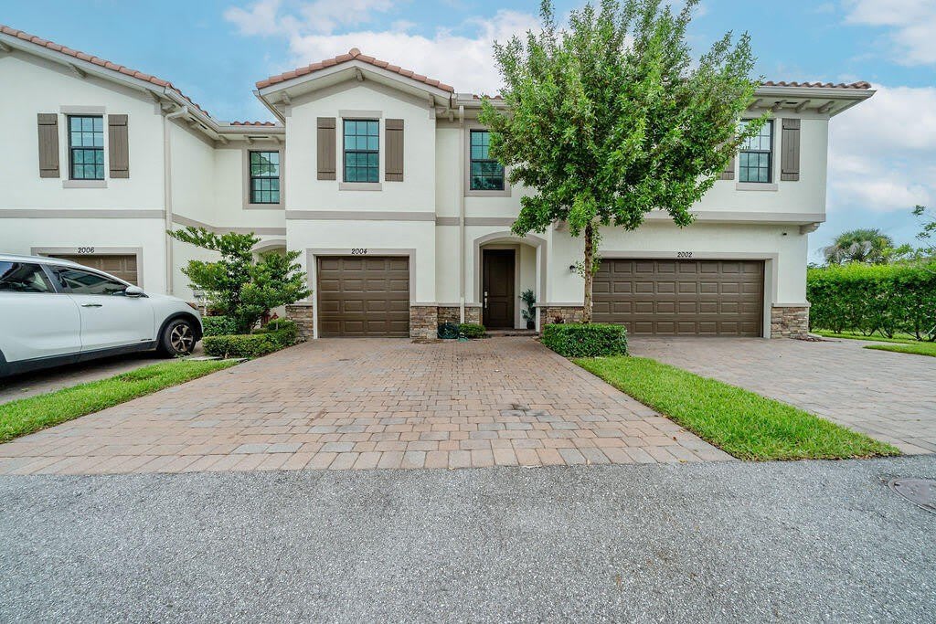 2004 Sugar Maple Drive – photo 1