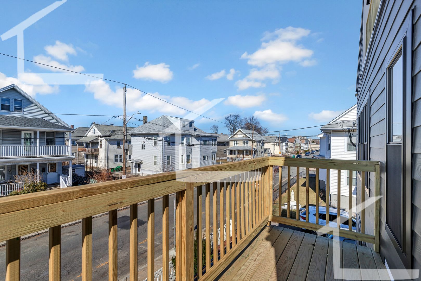 HIge 5 bed steps from Tufts – photo 3