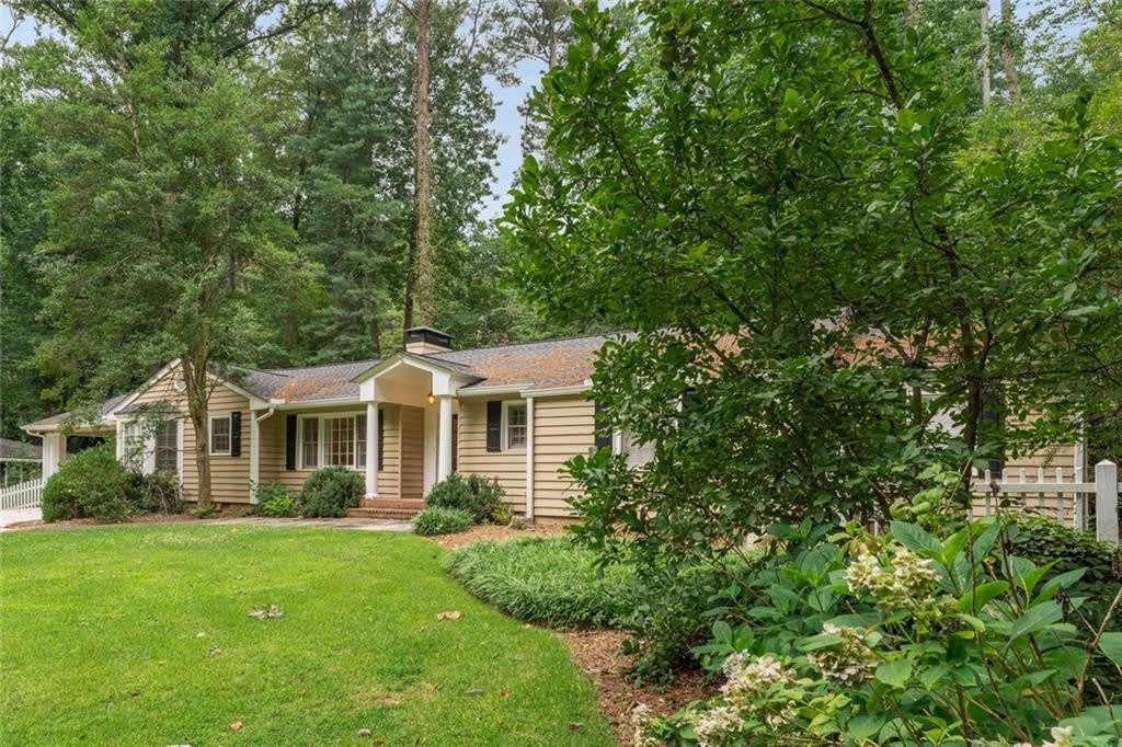2986 Mornington Drive NW – photo 4