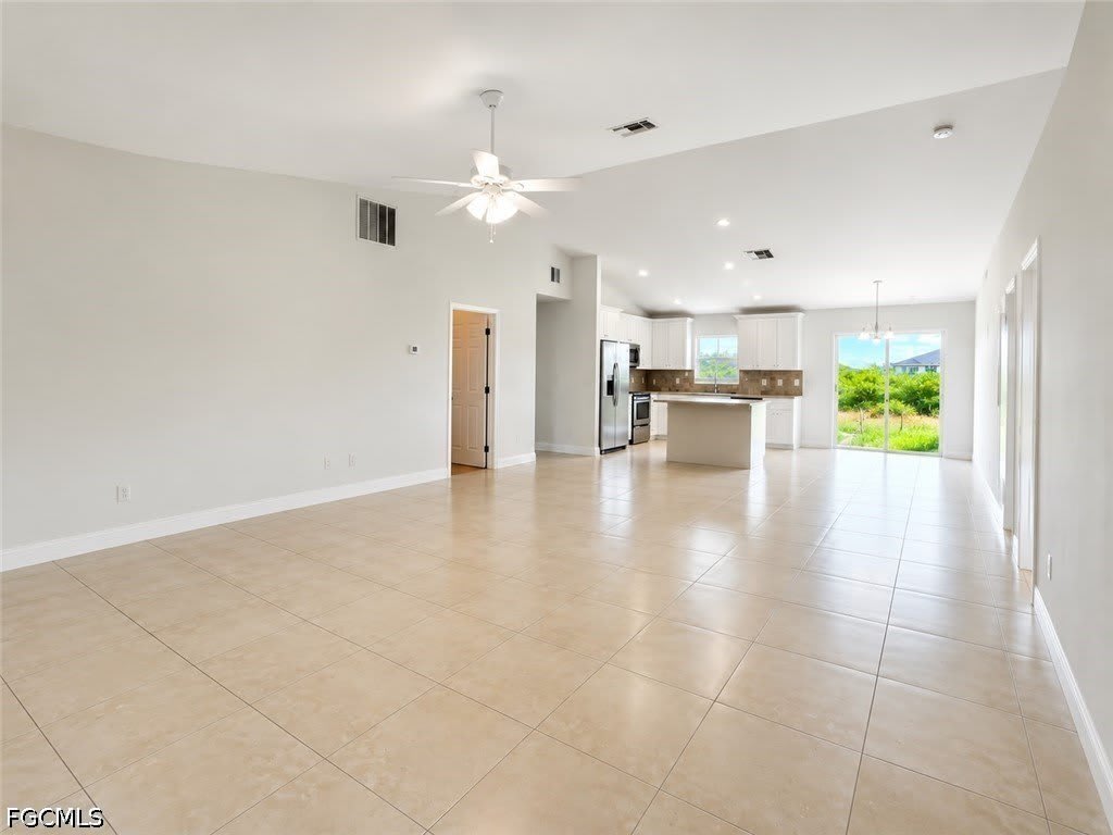 3306 39th Street SW – photo 2