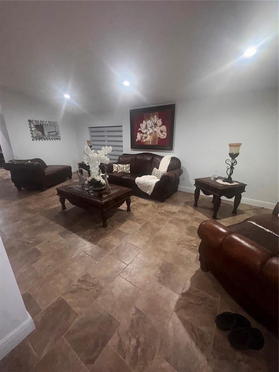 4704 WINDSOR Avenue – photo 2