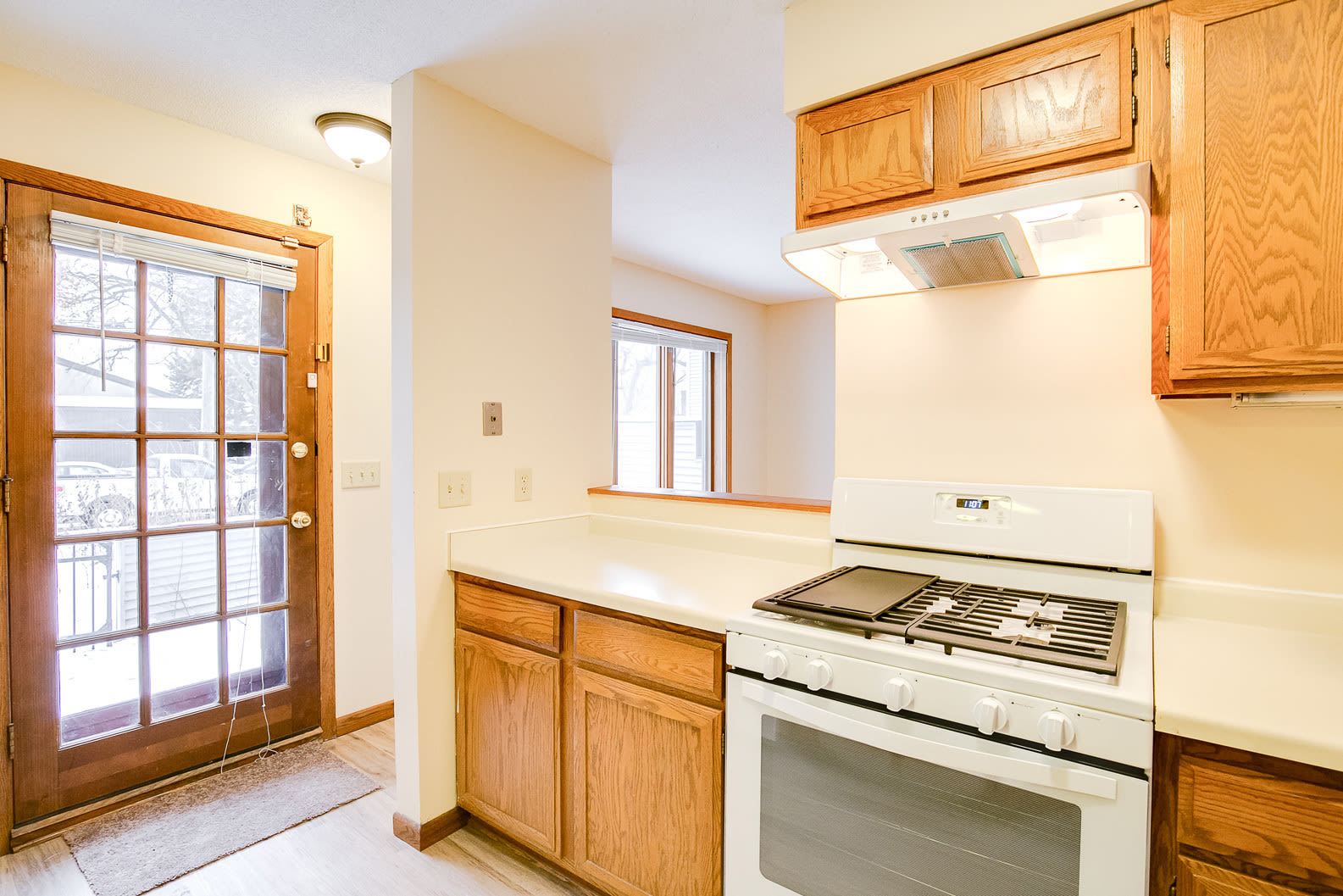 Charming Seward Minneapolis Living! 3 B2/2B Open Spacious Townhome!! – photo 3