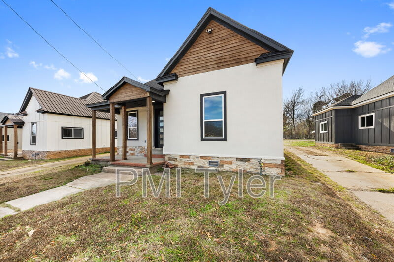1269 Bonham Street – photo 1