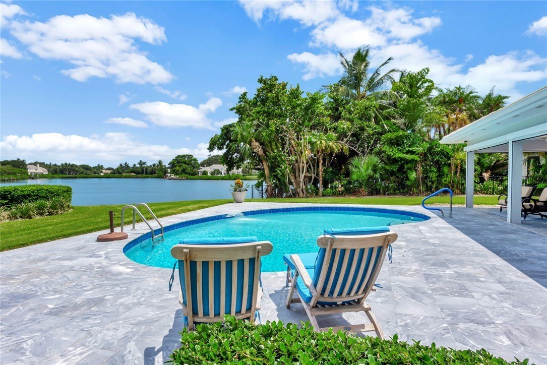 518 River Drive – photo 3