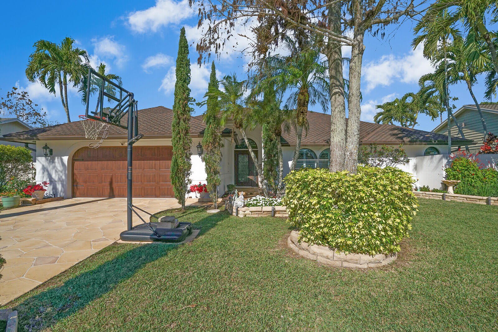 1313 Brampton Cove – photo 2