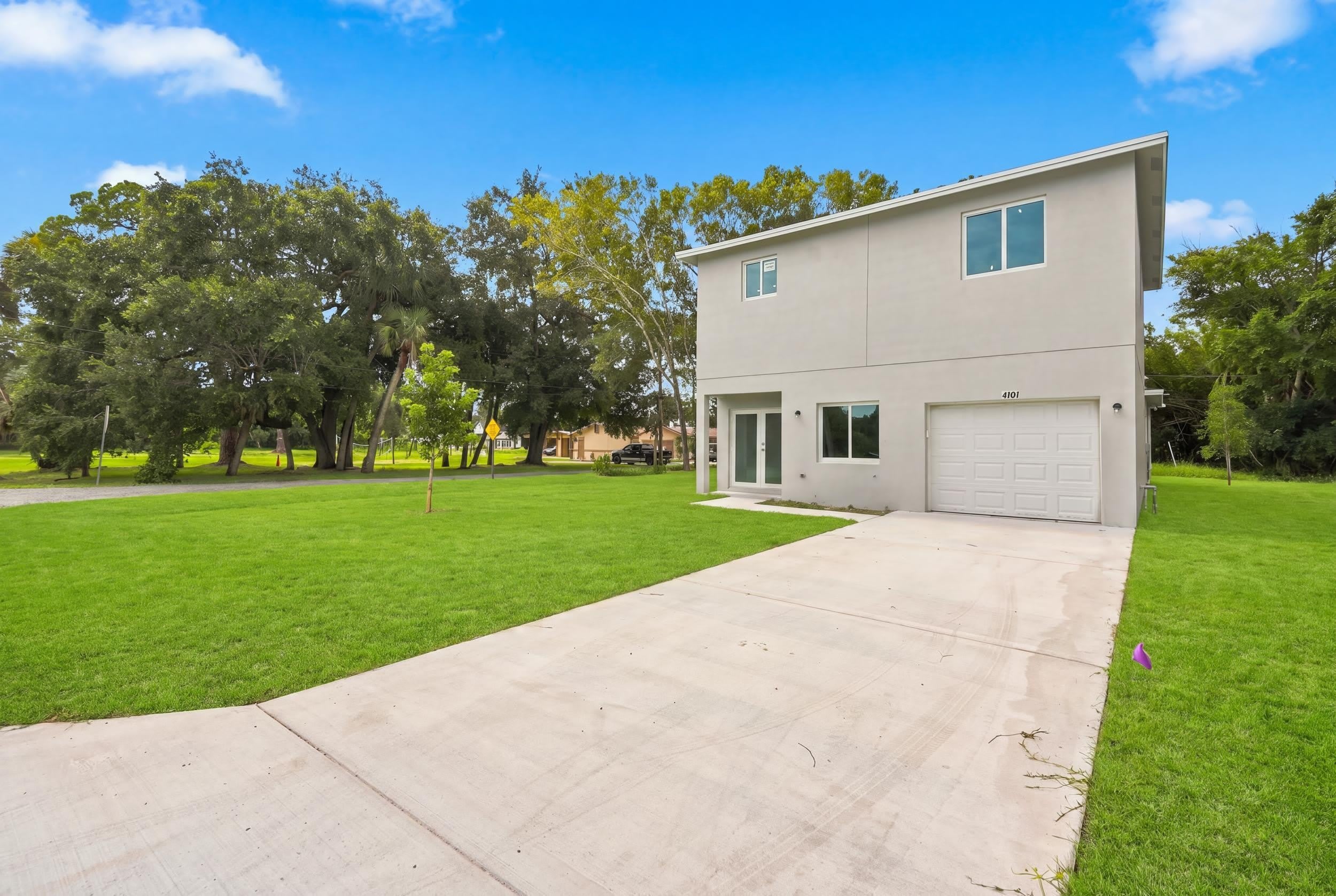 4701 Evergreen Avenue – photo 2