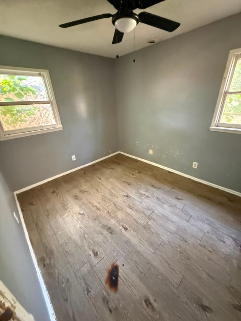 Handyman Special 0 First Month S Rent You Fix You Save Big Ext 2 – photo 3