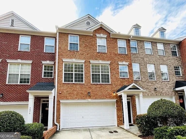 4668 Creekside Villa Way SE – photo 1
