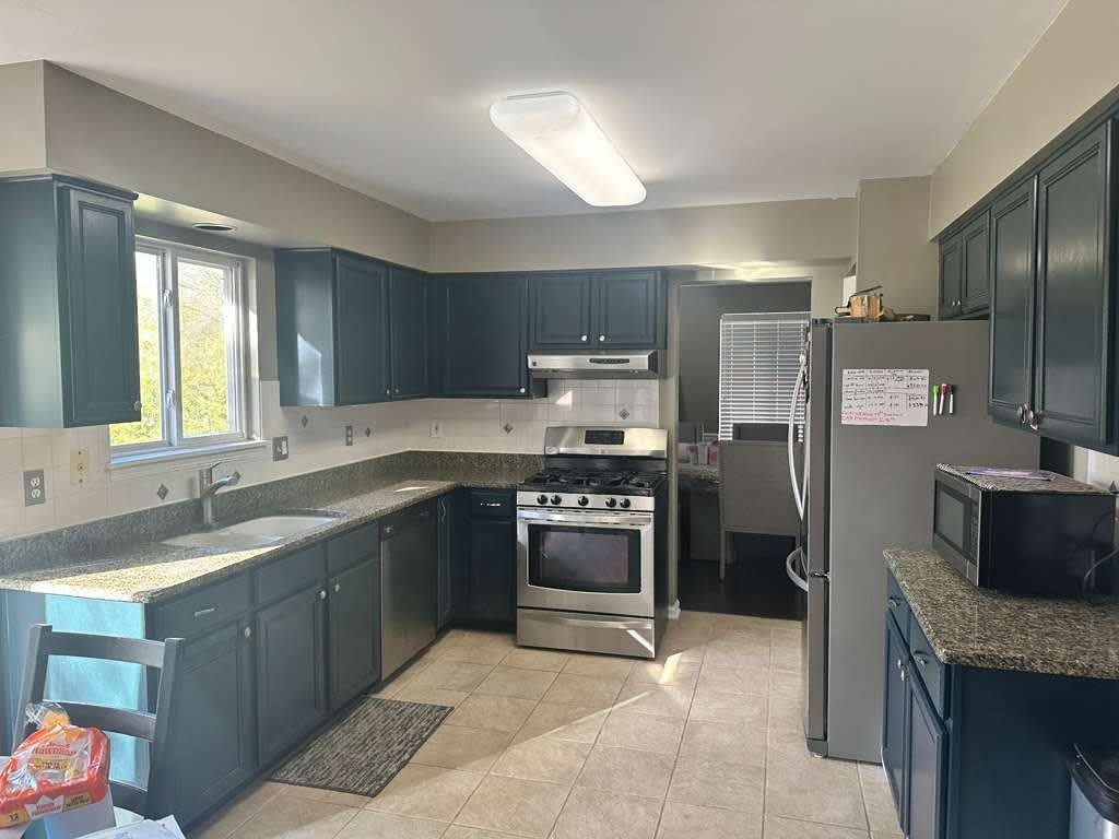 22102 W Plymouth Circle – photo 5