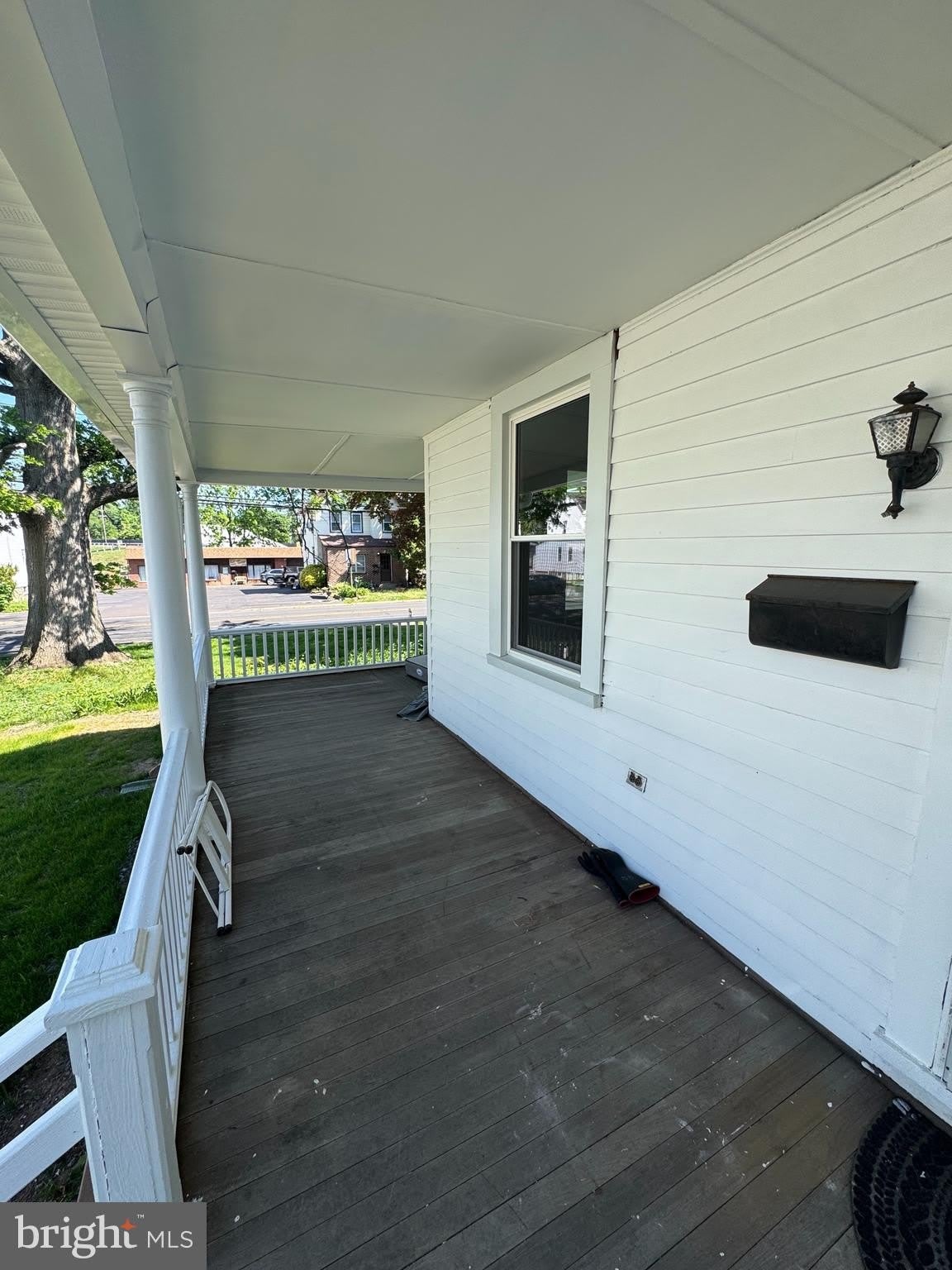 683 KNOWLES Avenue – photo 3