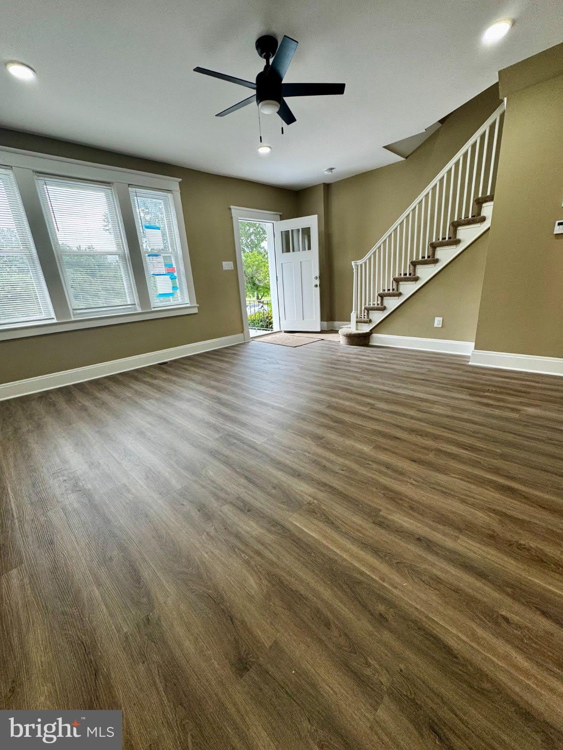 2613 CHESTERFIELD Avenue – photo 3