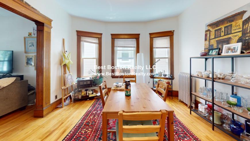 102 Raymond Ave. – photo 2