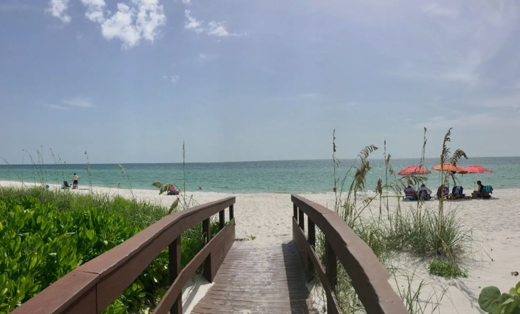 Luxury Park Shore Stunning Fully Remodeled Modern Unfurnished 3 2 Private Large Patio Home With Private Park Shore Beach Access No Hoa Move In Today – photo 2