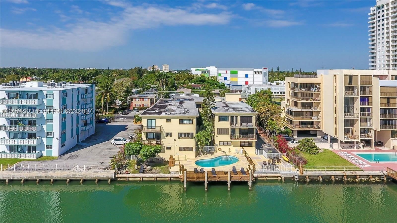 7845 NE Bayshore Ct – photo 2