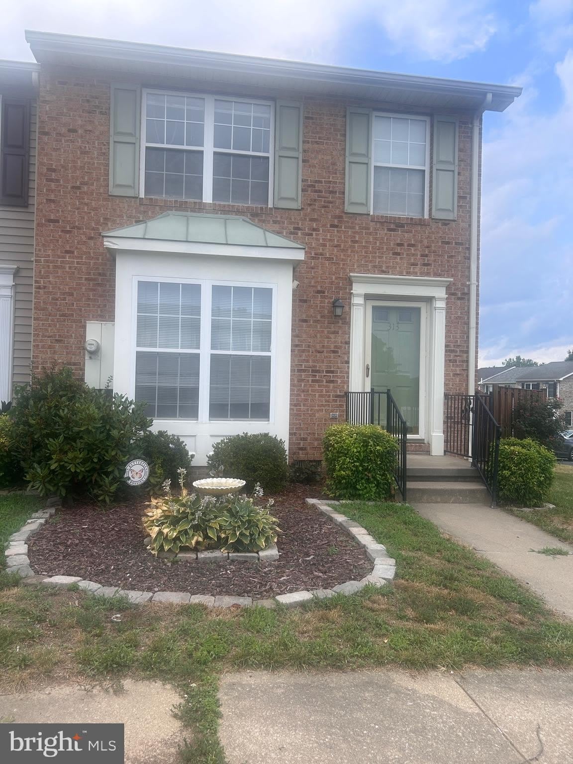 313 BARRINGTON Lane – photo 1