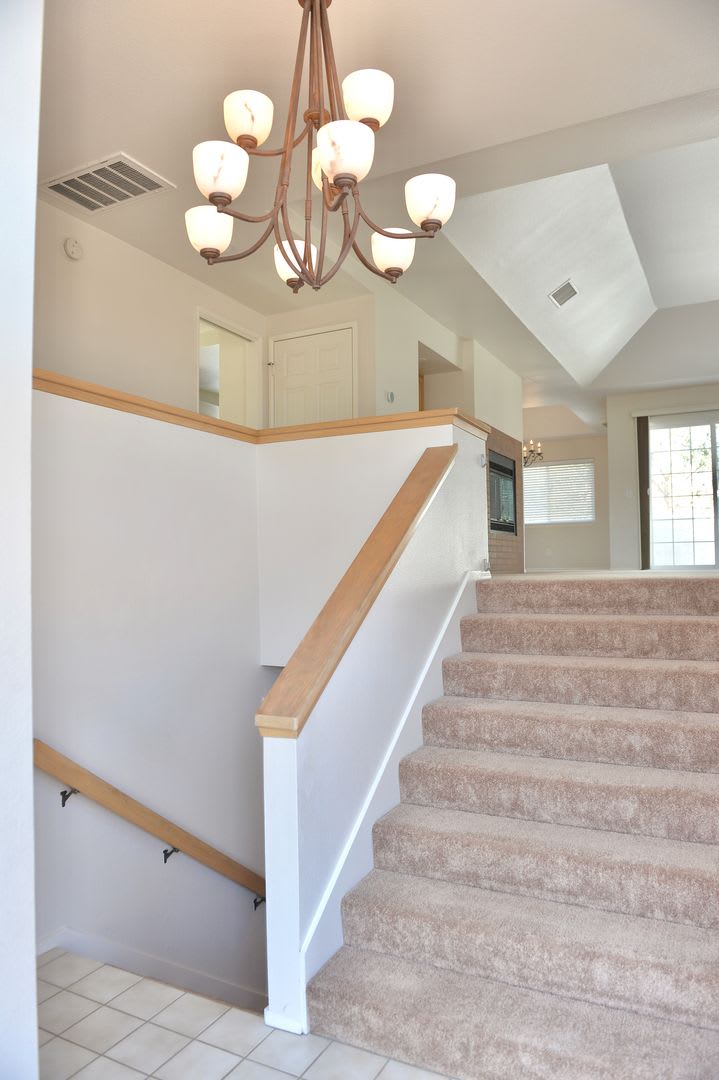 Port Royale three bedroom three bath yard gardener – photo 3