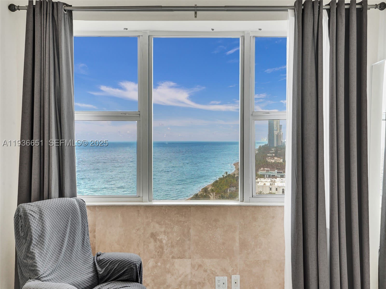 3180 S Ocean Dr – photo 4