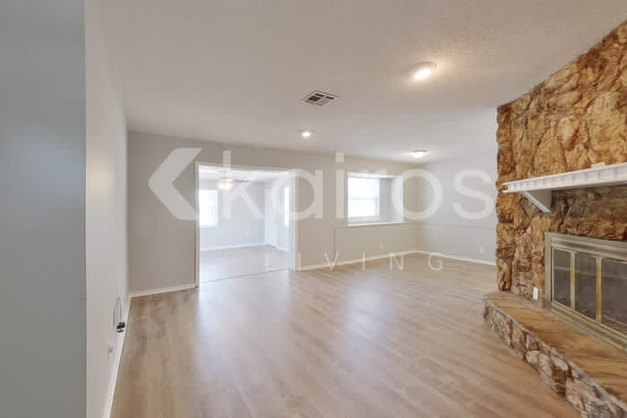 405 East Meadow Lane Court – photo 4