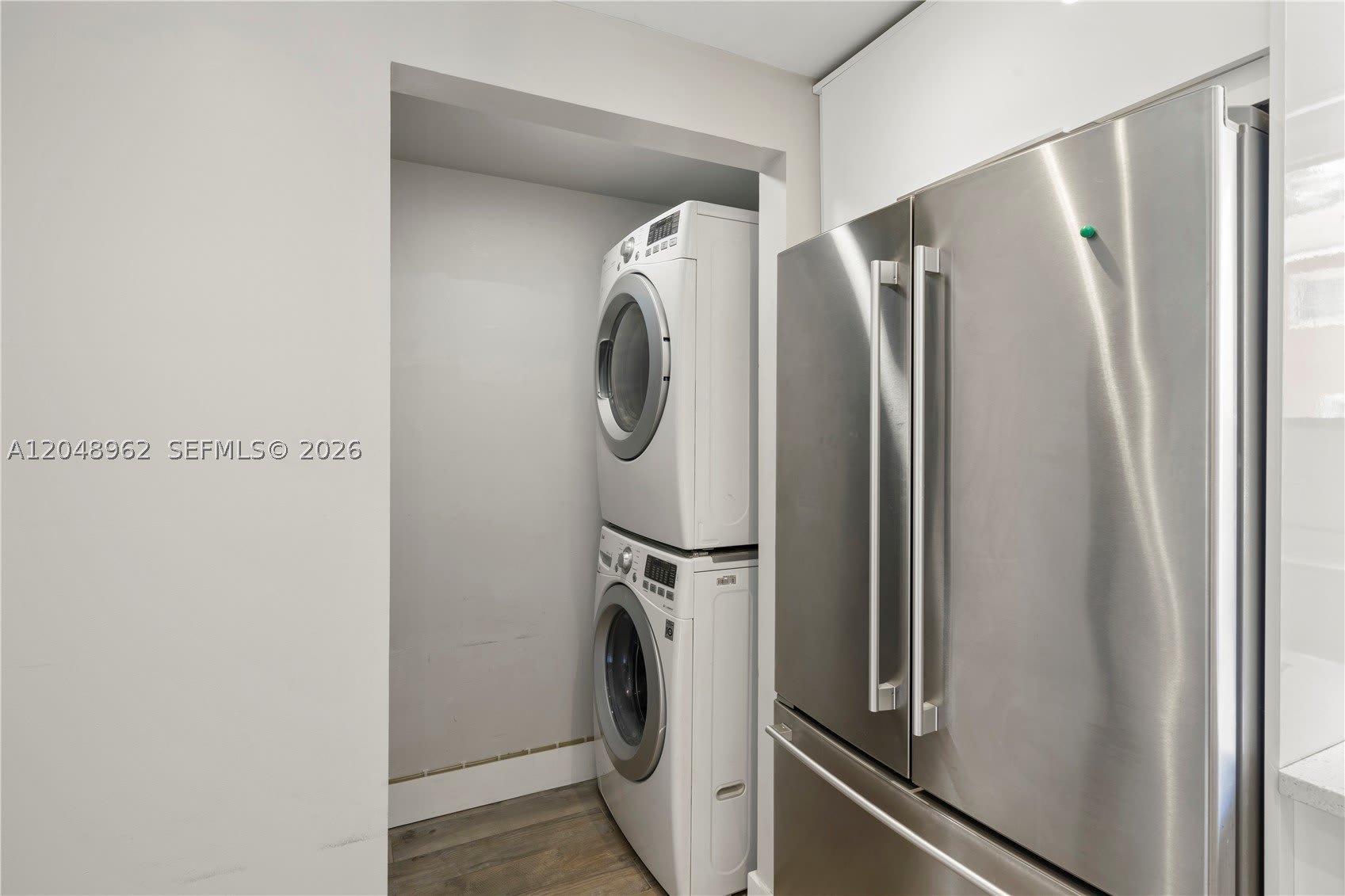 1611 SW 2nd Ct – photo 4