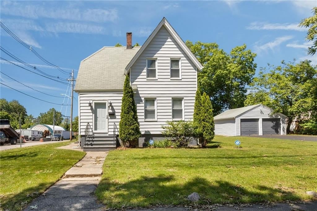 9 Gardner Avenue – photo 1